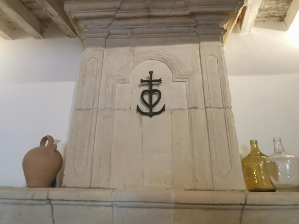 L'Oustaou D'Arles Villa Bagian luar foto